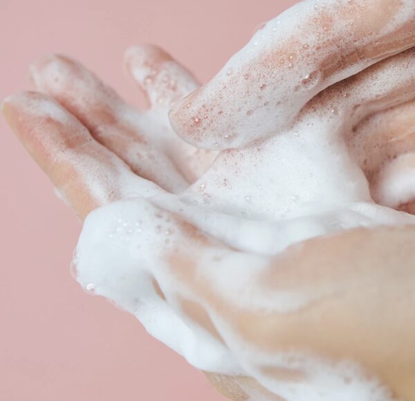 Skin1004 - Madagascar Centella Poremizing Deep Cleansing Foam - Imagen 2