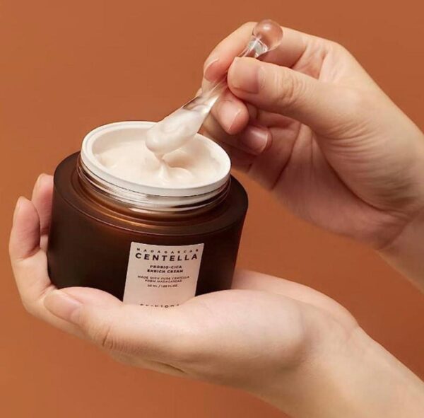 Skin1004 - Madagascar Centella Probio-Cica Enrich Cream - Imagen 2