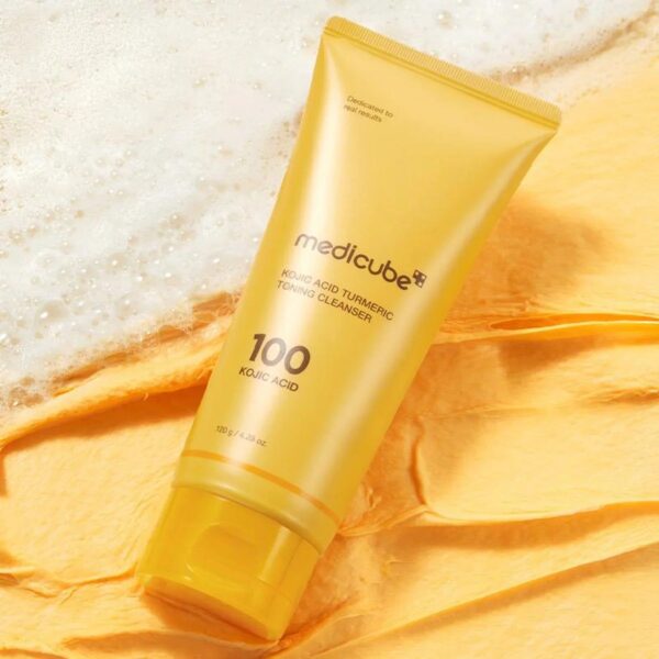 Medicube - Kojic Acid Turmeric Tonning Cleanse ( Unifica y Reduce Manchas) - Imagen 2